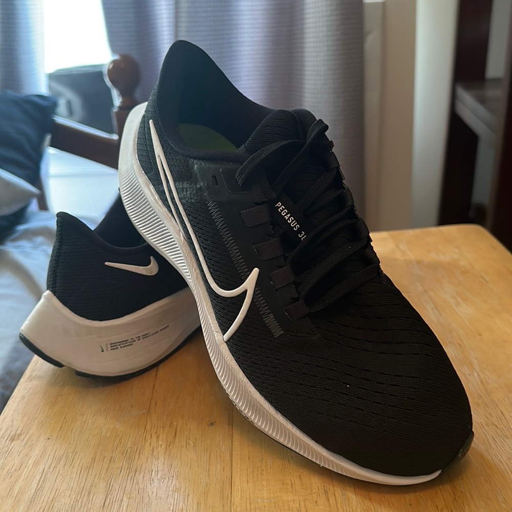 Nike Air Zoom Pegasus Black Shoes Size 7 (Women)